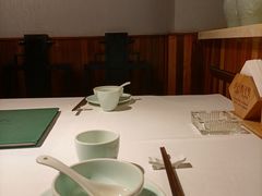 -巷子里小酒馆(繁荣路店)