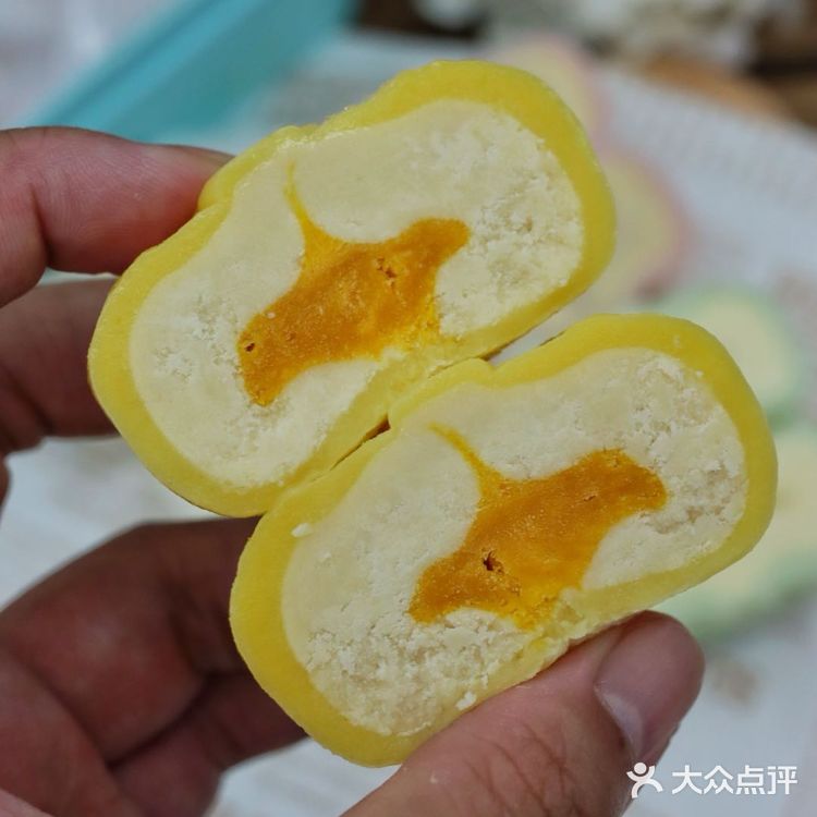 老字号无人售卖店惊现法式乳酪冰皮月饼