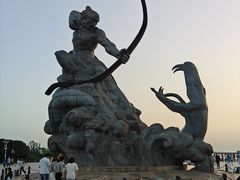 -巴陵广场