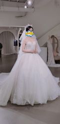 -艾米丽婚纱礼服