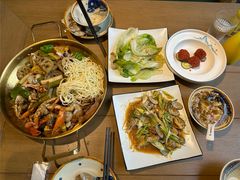 -臻鲜燕海鲜融合餐厅(金陵style店)