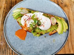 牛油果温泉蛋吐司-O'mills Sourdough Bakery&Bistro(永嘉路店)