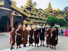 -ခြောက်ထပ်ကြီးရွှေသာလျောင်းဘုရားကြီး