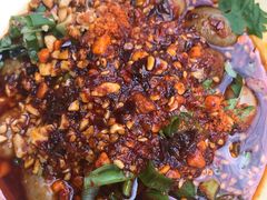 -拈签一笑黄牛肉辣卤串串