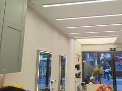-PE SALON