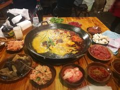 -岗上渣渣老火锅(两路口店)