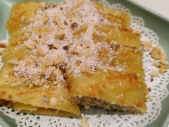 香脆花生核桃甜薄撑-喜势点·糖沙翁手工茶点·本地人茶居(永庆坊店)