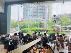 大堂-星巴克臻选(江门汇悦大融城店)