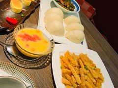 -童年小筑餐厅(申花路店)