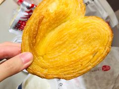 黄油咸香大蝴蝶酥-上海哈尔滨食品厂(淮海中路店)