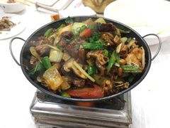 -乡土特色.冷锅鱼.牦牛肉汤锅