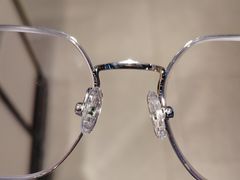 -LOOK眼镜·蔡司依视路配镜(宝山万达店)