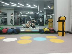-CXFIT 陈徐健身工作室(凯旋店)
