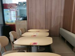 -必胜客(阿罗海店)