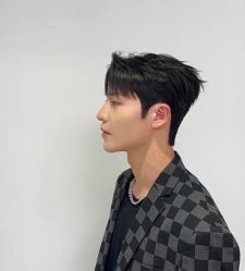 -川和潮人
