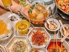 -渔语鱼新川菜Bistro(万象天地店)