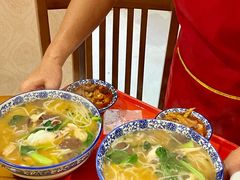 -邱芳粉店(迎宾大道旗舰店)