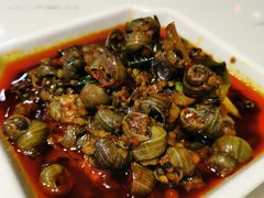 螺丝-凤凰路何眼镜香辣蟹(花果园店)