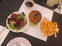 -Salon de The de Joel Robuchon(外滩18号店)
