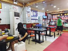 -郑家包子牛肉拉面(尚勤路店)