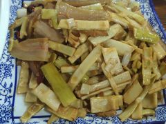 鲜竹笋炒腊肉-老味道1992(武当山店)