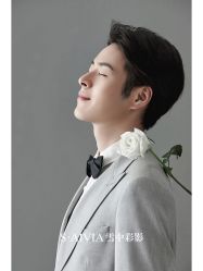 -雪中彩影婚纱摄影·微光艺术中心