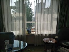 -兴芮温泉度假区