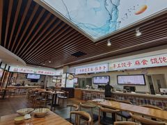 -王府井奥莱临潼小镇(临潼店)