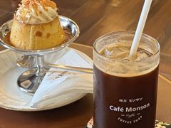 -Café Monson