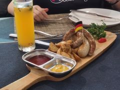 -又见马甲M8融合西餐厅(体育中心店)