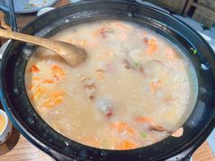 肉蟹鲜虾干贝粥-潮粥荟·潮汕砂锅粥(槐房万达店)