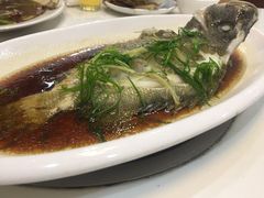 -鑫悦楼煎蟹·16年海鲜大排档