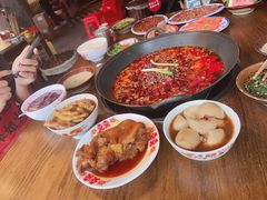 -萍姐火锅·公路夜市(武汉首店)