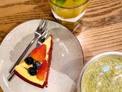 莓子红丝绒蛋糕-Wagas沃歌斯(北京君太百货店)