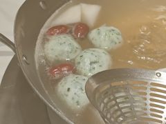 -左庭右院鲜牛肉火锅(金山万达店)