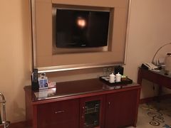 -山明水秀大饭店