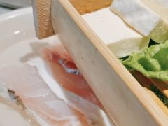 -尚尚仙·酸汤猪手·猪肚鸡火锅(华联万柳购物中心店)