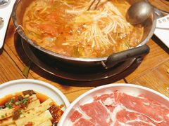-亮欢寨酸汤鱼(沙冲路店)