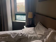 -如家精选酒店(青岛八大关太平角公园地铁站海水浴场店)