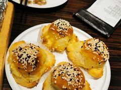 秘制叉烧酥-维园悦谱·海派家常菜(乌鲁木齐南路店)