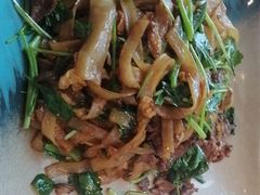 -潮界(LU·ONE凯德晶萃广场店)