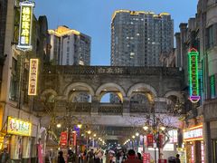 -储奇门鳝鱼火锅(总店)