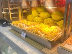 -川骄海鲜自助(王府井奥莱UP TOWN店原世界之花店)