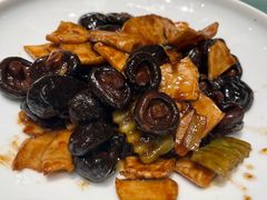 -梅飞酒家(名辉豪庭店)