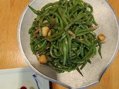 -海派美食·家宴海鲜青岛菜·石锅鲽鱼头(东方城店)