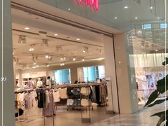 -H&M(鹏欣水游城店)