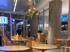 -老乡鸡(上海白玉兰广场店)