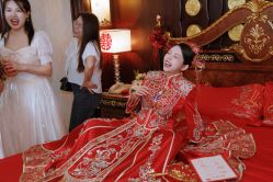 -NaNa婚纱礼服馆