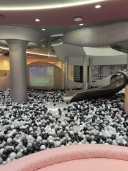 -奈尔宝·国风主题儿童乐园·亲子餐厅(豫园商城店)