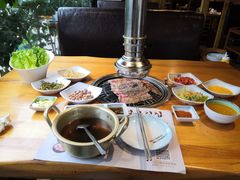 -唯成•韩国炭火烤肉 유성고기